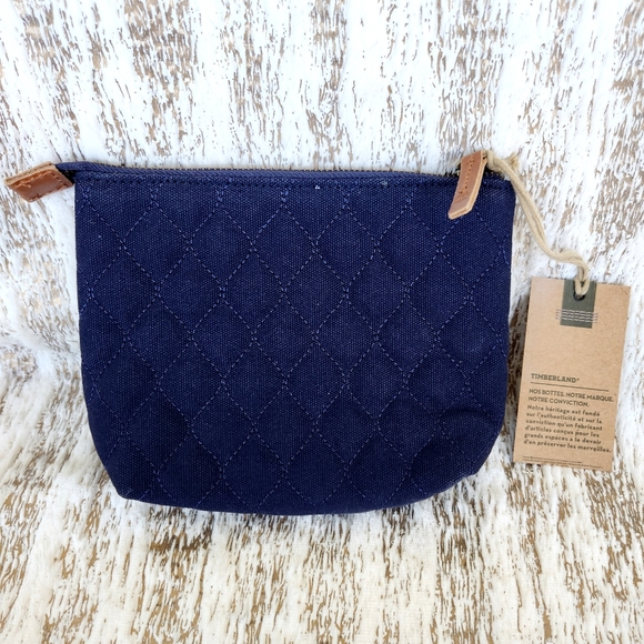 NWT Timberland Quilted Navy Toiletry/Makeup Bag - Picture 2 of 5